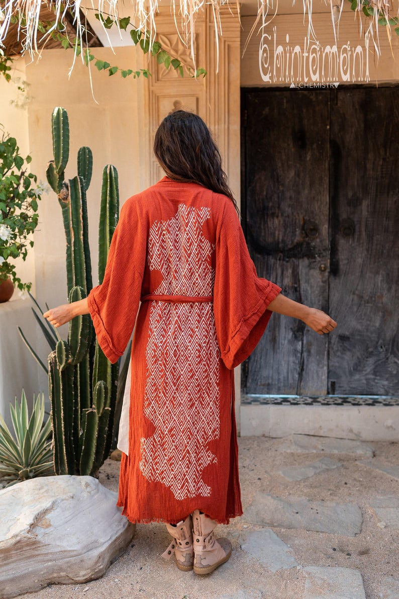 Bata kimono de algodón crudo ∆ Chaqueta cruzada tipo cárdigan bohemio ∆ Vestido maxi bohemio ∆ Top gitano de estilo tribal ∆ Vestido playero Miami Long Beach / Ocre rojo imagen 1