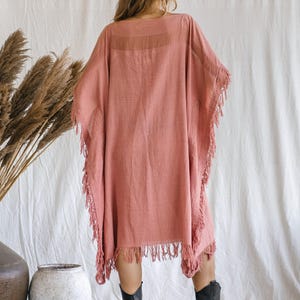 Rosa Gudinna Poncho Klänning ∆ Boho Festivalkläder Sommartunika Strandklänning ∆ Loungeklänning ∆ Hållbar Plus Size Klänning / Rosa bild 4