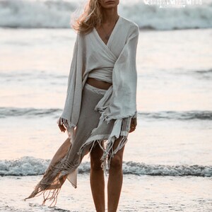 Top estilo boho cruzado para mujer ∆ Ropa boho, top kimono ∆ Ropa orgánica ∆ Top corto de manga ancha ∆ Ropa boho estilo hippie gitano / Blanco roto imagen 18