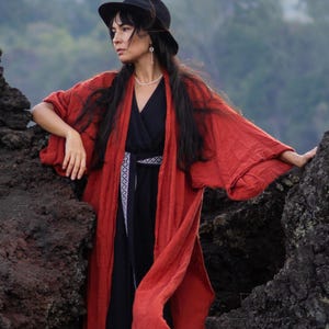 Bata kimono de algodón crudo ∆ Chaqueta cruzada tipo cárdigan bohemio ∆ Vestido maxi bohemio ∆ Top gitano de estilo tribal ∆ Vestido playero Miami Long Beach / Ocre rojo imagen 12