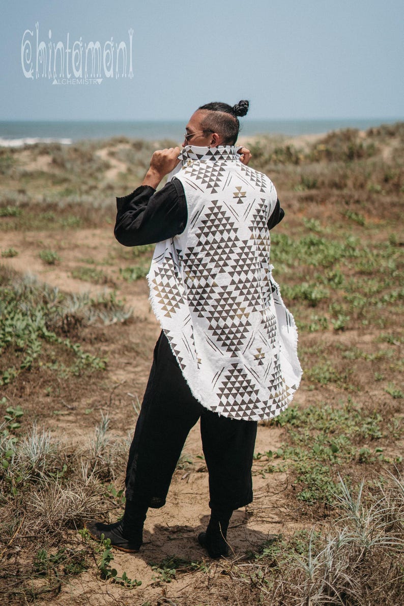 Burner Boho Väst ∆ Herr Ärmlös Jacka ∆ Festivalkläder Tunika Tribal Herrkläder ∆ Goa Tulum Outfit ∆ Hög Låg Långärmad Linne bild 6