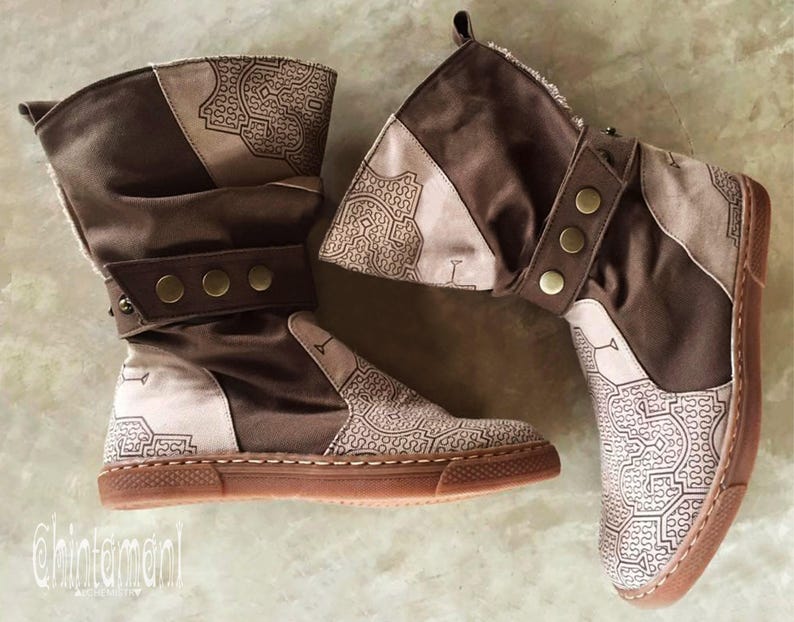 Botas veganas boho para mujer ∆ Zapatos hippies de lona de algodón ∆ Botas altas para festivales ∆ Botas tribales del desierto indio Shipibo / Unisex / 2 colores Brown & Beige