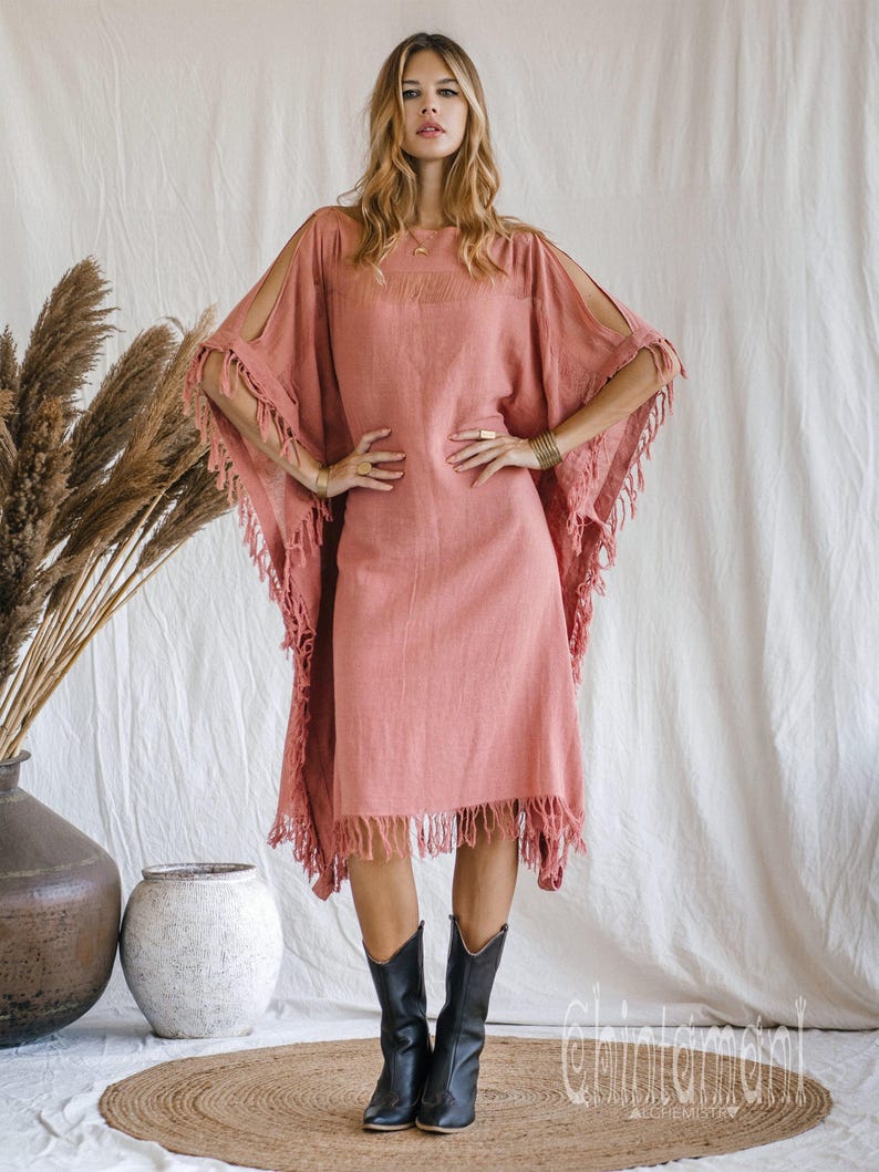Rosa Gudinna Poncho Klänning ∆ Boho Festivalkläder Sommartunika Strandklänning ∆ Loungeklänning ∆ Hållbar Plus Size Klänning / Rosa bild 1