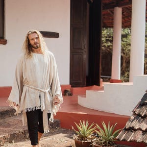 Beige katoenen kimono ∆ Boho kleding voor heren ∆ Hippie kimono vest ∆ Asymmetrische tuniek ∆ Jedi-gewaad ∆ Boho festival cyberpunk outfit afbeelding 3