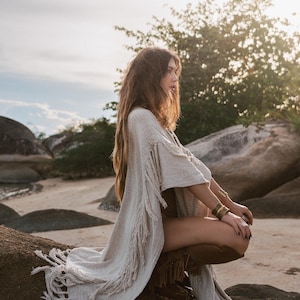Women Poncho Boho Kimono Robe ∆ Burning Festival Clothes Desert Man Cardigan ∆ Ceremony Bohemian Clothing Blanket Fringe Robe / Off White image 9