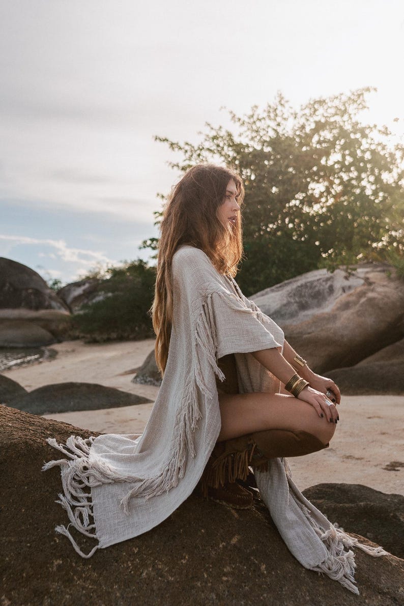 Women Poncho Boho Kimono Robe ∆ Burning Festival Clothes Desert Man Cardigan ∆ Ceremony Bohemian Clothing Blanket Fringe Robe / Off White image 9