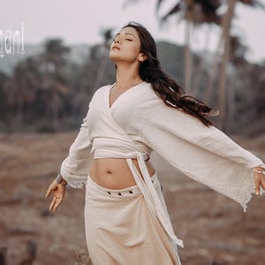 Top estilo boho cruzado para mujer ∆ Ropa boho, top kimono ∆ Ropa orgánica ∆ Top corto de manga ancha ∆ Ropa boho estilo hippie gitano / Blanco roto imagen 14