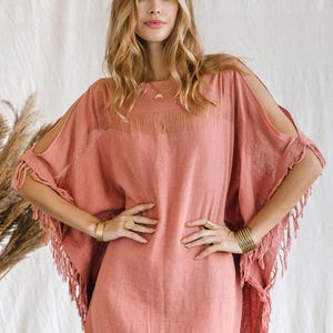 Rosa Gudinna Poncho Klänning ∆ Boho Festivalkläder Sommartunika Strandklänning ∆ Loungeklänning ∆ Hållbar Plus Size Klänning / Rosa bild 6