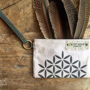 Cartera bohemia con diseño de flor de la vida para mujer ∆ Bolsa de lona de algodón con cremallera ∆ Cartera hippie con cremallera para teléfono ∆ Bonito bolso de mano vegano / Gris claro
