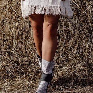 Botas veganas boho para mujer ∆ Zapatos hippies de lona de algodón ∆ Botas altas para festivales ∆ Botas tribales del desierto indio Shipibo / Unisex / 2 colores imagen 11