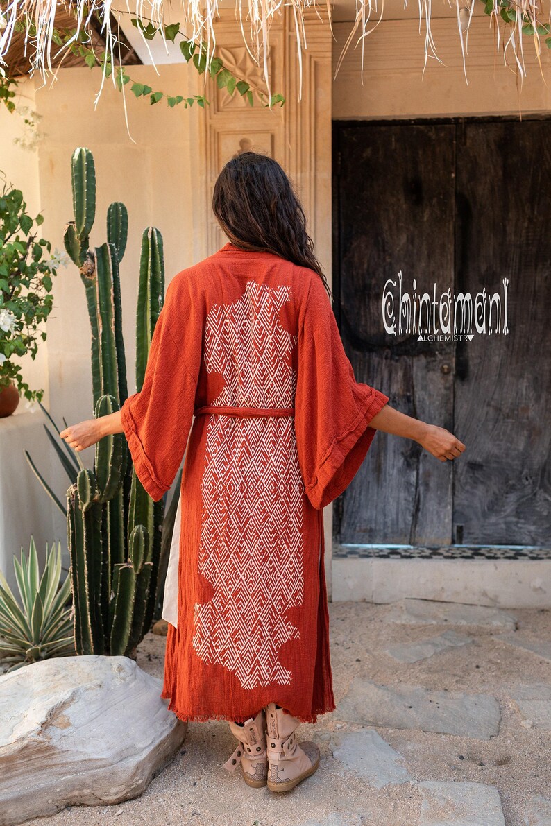 Bata kimono de algodón crudo ∆ Chaqueta cruzada tipo cárdigan bohemio ∆ Vestido maxi bohemio ∆ Top gitano de estilo tribal ∆ Vestido playero Miami Long Beach / Ocre rojo imagen 3