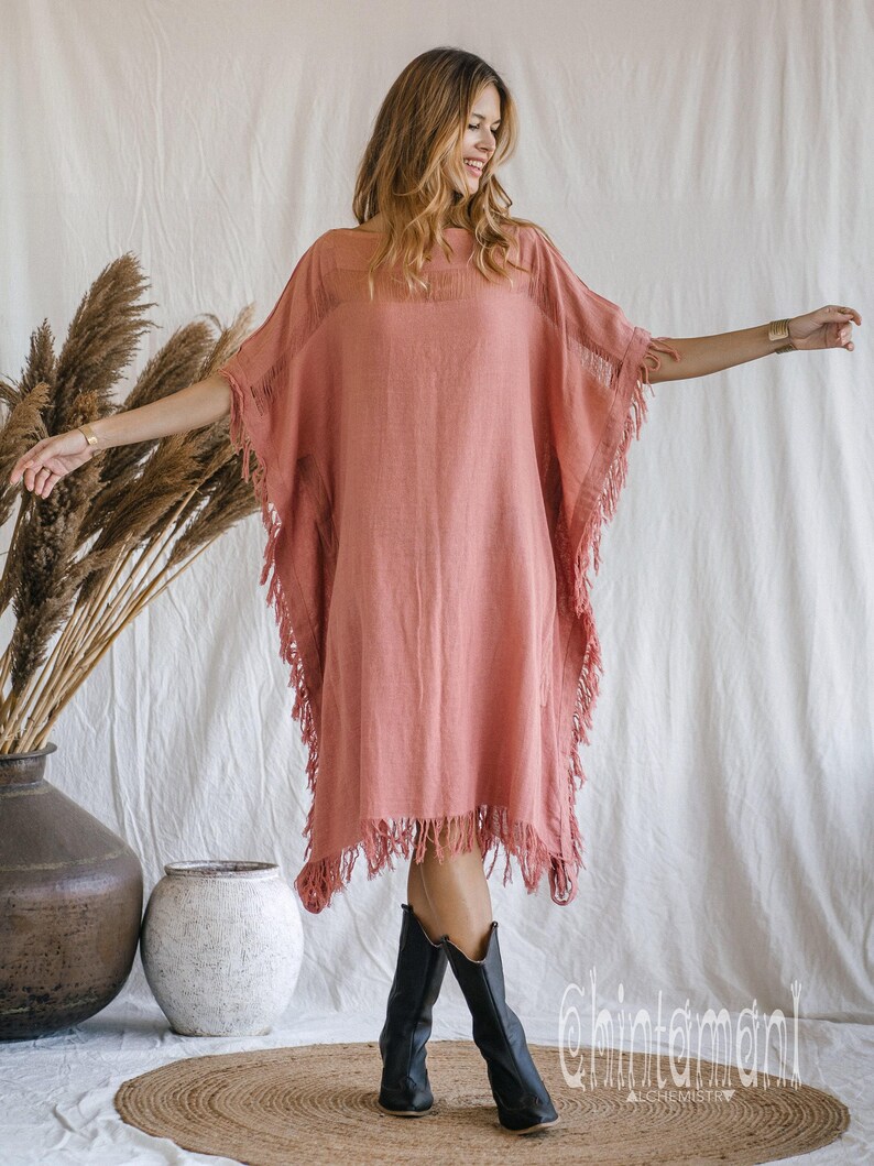 Rosa Gudinna Poncho Klänning ∆ Boho Festivalkläder Sommartunika Strandklänning ∆ Loungeklänning ∆ Hållbar Plus Size Klänning / Rosa bild 2