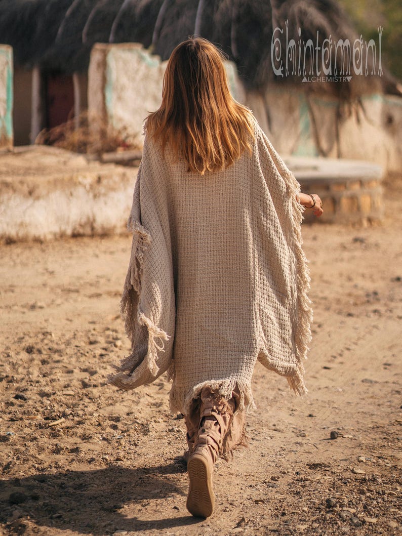 Festivalponcho ∆ Dam Boho Kofta Jacka ∆ Rå Bomull Boho Morgonrock ∆ Vidärmad Överdimensionerad Kimono Omlotttopp ∆ Nomadkläder Outfit bild 5
