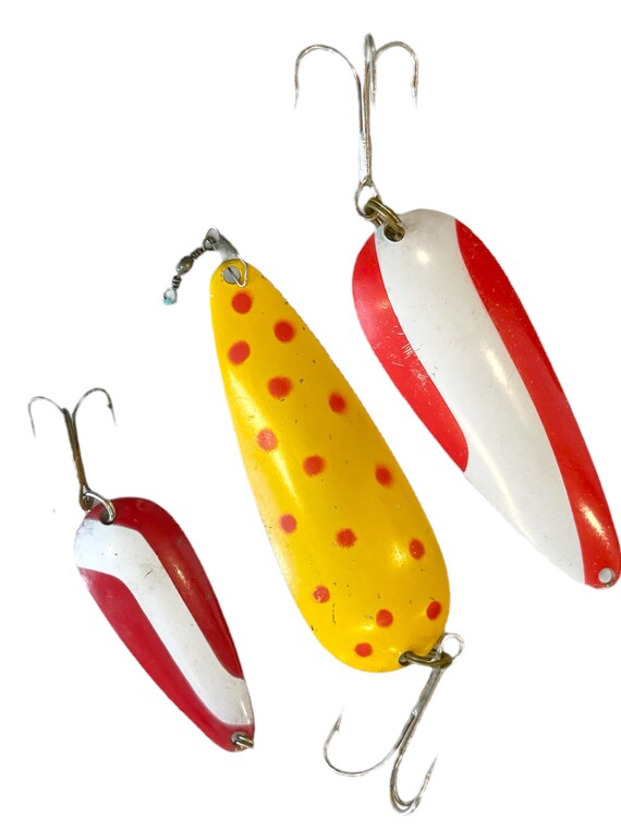 Vintage Fishing Lures - Lot of 3 Aqua Spoon Spinning Lures - Etsy Vintage Fishing Lures - Lot of 3 Aqua Spoon Spinning Lures - Etsy