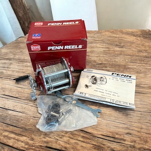Vintage Fishing Reel -  PENN 209M Level Wind - Made in U.S.A