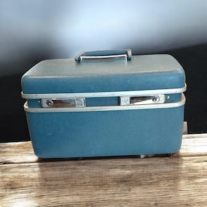 Vintage Train Case - Vintage Samsonite - Makeup Case - Camera Case - Luggage