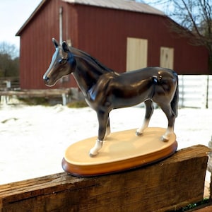 Vintage Horse Figurine - Porcelain Horse Fugurine