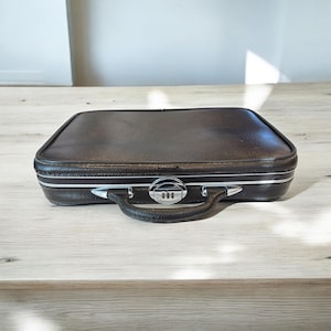 Vintage Briefcase - Vintage Heavy Vinyl Briefcase - Laptop Case - Wallstreeter