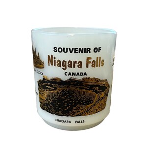 Vintage Milk Glass souvenir Mug - Niagara Falls Canada