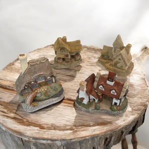 David Winter Cottages collection - Set of 4