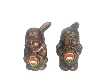 Vintage American Indian Collectible Salt & Pepper shaker souvenirs