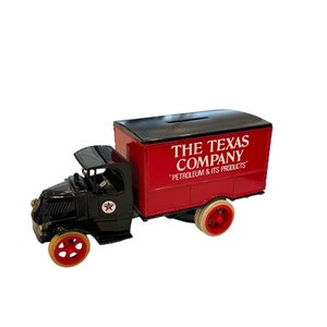 Vintage Diecast Texaco Tanker Truck Bank - Ertl Texaco 1925 Bull Dog Metal Bank Truck
