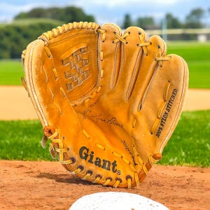 Vintage Baseball Glove - Vintage Baseball Mitt - Pro Giant Brand Baseball Glove - Lance Parish