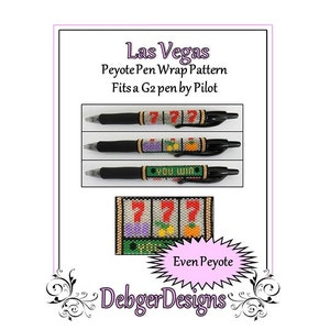 Pode incluir: Um padrão digital para uma capa de caneta de ponto peyote, com um design de máquina caça-níqueis de Las Vegas com os números 777. O padrão é projetado para se ajustar a uma caneta G2 da Pilot. O texto "Even Peyote" e "DebgerDesigns" também está incluído na imagem.