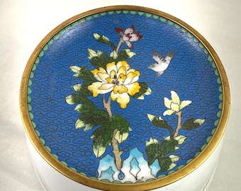 Vintage cloisonne trinket dish, Asian heritage art enamel on brass bowl 4.25"