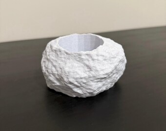 Rock Shaped Plant Pot (Cave Gray)
