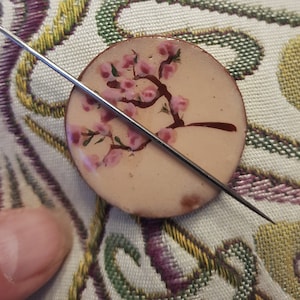handmade ceramic pottery needleminder handpainted flower design