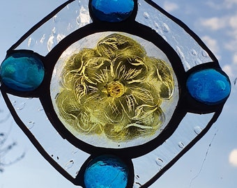 Tudor Rose Kiln painted stained glass suncatcher