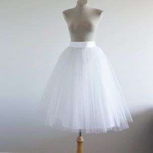 White Tulle Skirt . Wedding tulle skirt .Tea length tulle skirt. Tutu skirt woman. Bridal tutu skirt. Woman skirt