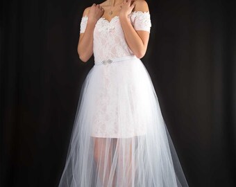 Wedding over skirt. Bridal tulle skirt. Bridal overskirt. Wedding tulle skirt. Bridal skirt. Bridal gown separates.White tulle skirt.