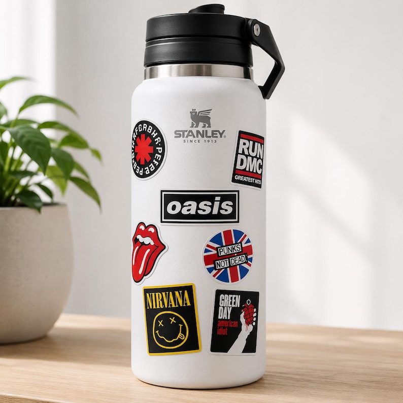 100 st rockbandklistermärken, vattentäta vinyldekaler för laptop, vattenflaska, gitarr, skateboard och bagage, pop metal punk bild 8
