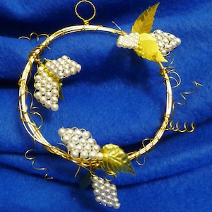 Grapevine Wreath (2 sizes)