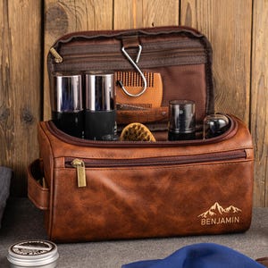 Trousse de toilette en cuir personnalisée pour homme, cadeaux garçons d'honneur, kit Dopp pour lui, cadeau d'anniversaire, cadeau fête des pères pour papa, cadeau personnalisé pour homme
