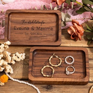 Personalized Rectangle Wood Ring Dish, Engagement Ring Holder, Custom Wedding Ring Dish, Wedding Gift, Anniversary Gifts, Gifts for Newlywed