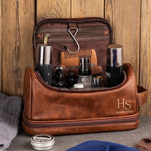 Trousse de toilette en cuir personnalisée pour homme, cadeaux garçons d'honneur, cadeau kit dopp homme d'honneur, cadeau d'anniversaire pour lui, cadeau de Noël unique pour homme