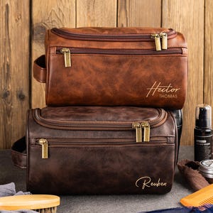 Trousse de toilette en cuir pour homme personnalisée, cadeau garçon d'honneur, kit Dopp pour lui, accessoire en cuir pour homme, cadeau d'anniversaire, cadeau de Noël pour homme