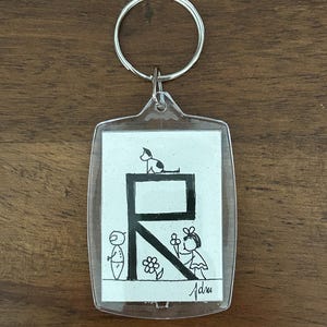 Porte-clés personnalisé avec initiale – Design original fait main dans une boîte en plastique