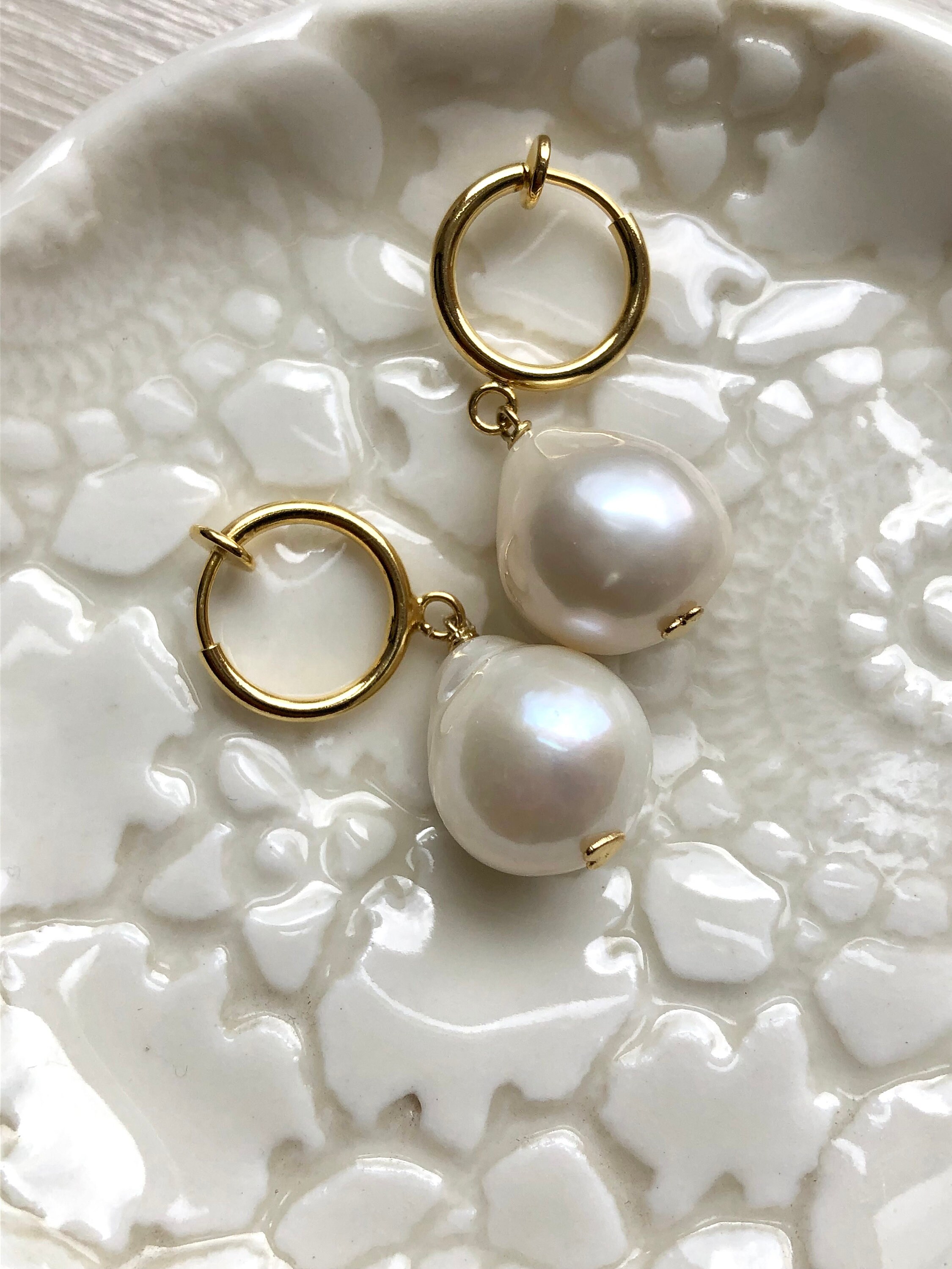 Baroque pearl shop clip on earrings