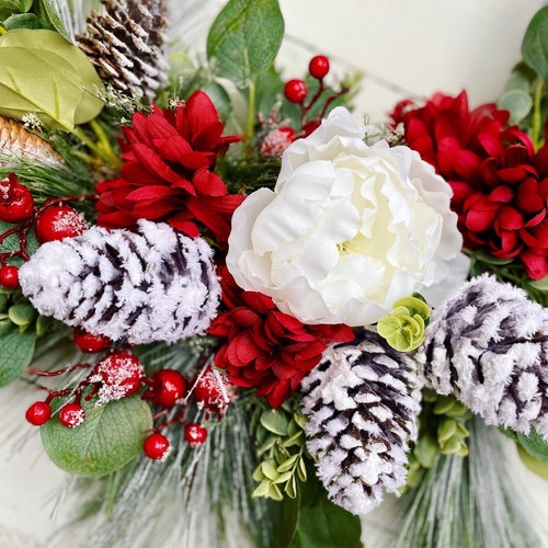 Winter cranberry wreath | Christmas wreath | Flocked pine cones shops wreath