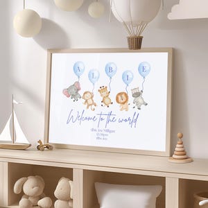 Stampa di nascita &quot;Safari&quot;, stampa murale personalizzata con animali blu per la cameretta dei bambini, nome artistico di animali, palloncini, stampa con nome per neonato, regalo di compleanno per neonato