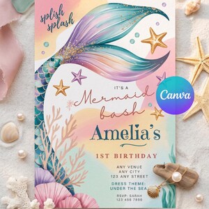 Op de afbeelding: Een rechthoekige uitnodigingskaart met een aquarel zeemeermin staart in blauw-, paars- en roze tinten. De tekst luidt: splish splash, It's a Mermaid bash, Amelia's 1st Birthday, met tijdelijke aanduidingen voor locatie, adres, dresscode en RSVP.