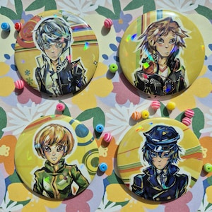 Persona 4 58mm Shattered Holographic TinPlate Badges