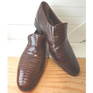 Vintage Men display picture 3