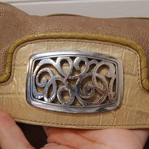 Vintage Brighton Hobo Purse Y2K Fold over Leder Umhängetasche Metallic Beige Bild 4