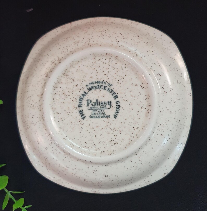 Vintage Palissy Royal Worcester Butter or Preserve Dish Set with Original Spoon & Packaging, 1970s Retro Kismet Flower, Mid Century Gift Set image 7
