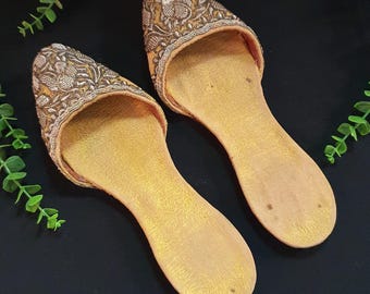 Antique Ottoman Silver Thread Embroidered Slippers – Figural Hare Motif, Victorian Textile